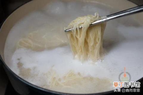 人日子吃面条 为什么正月初七吃面条