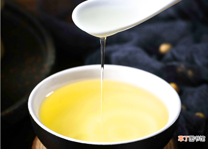 色拉油是什么油 色拉油和食用油，调和油有什么区别？
