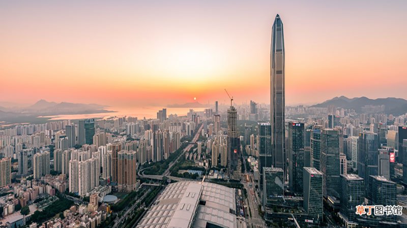 女人梦见旧房子翻新