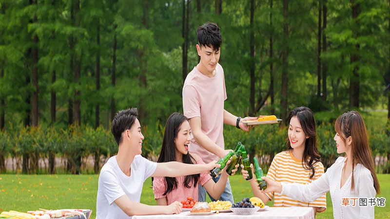 梦见一起长大的发小