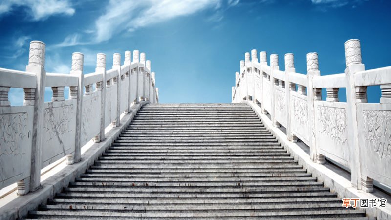 梦见下又高又陡的台阶