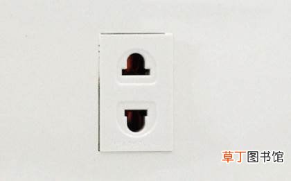 插座里有灰可以用吗 插座里面的灰怎么处理