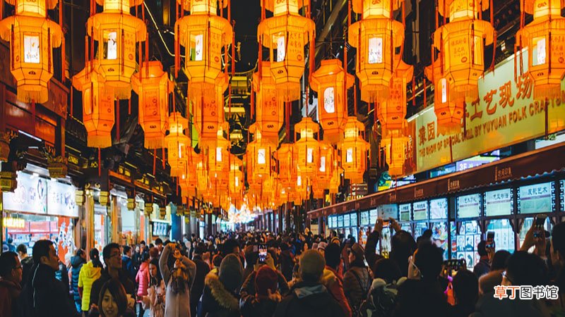 梦见人群聚集