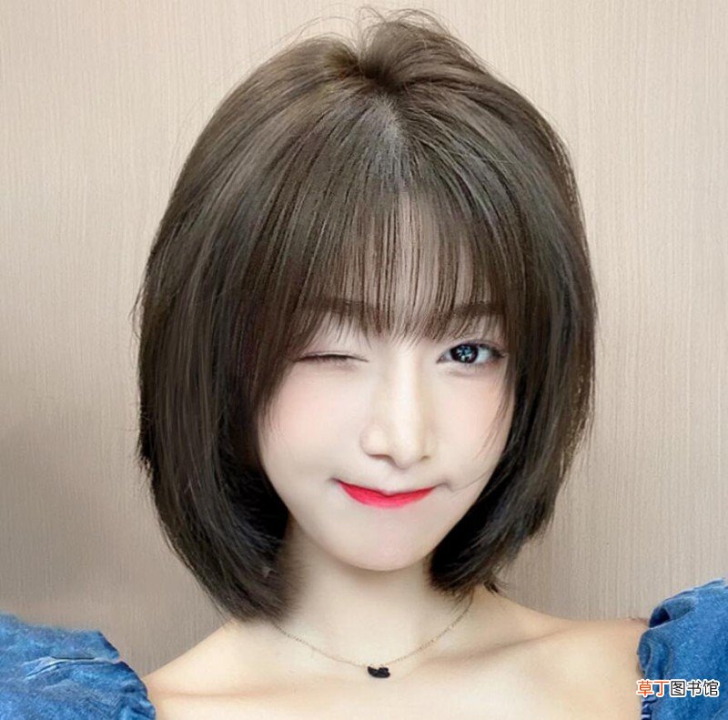 不烫不染自然短发发型