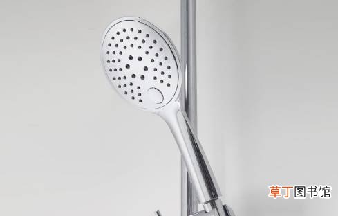 淋浴喷头怎么清洗才能水量大 淋浴喷头需要定期更换吗