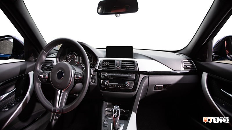 梦见倒车刹不住车