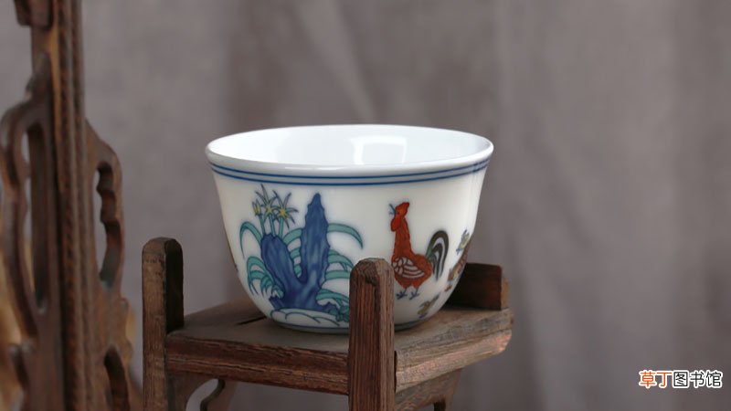 梦见水缸