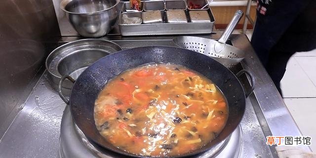 简单开胃的酸辣汤这样做 酸辣汤的家常做法