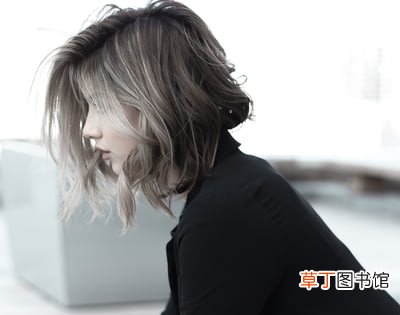 怎样看自己短发的样子
