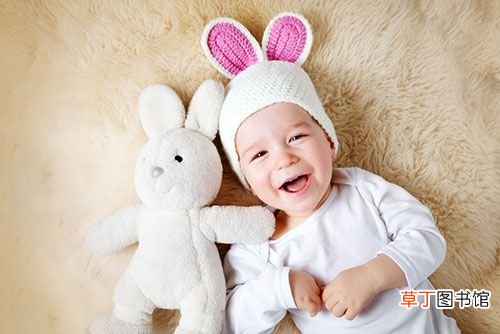 两个月的宝宝吃奶量 两个月宝宝吃多少奶