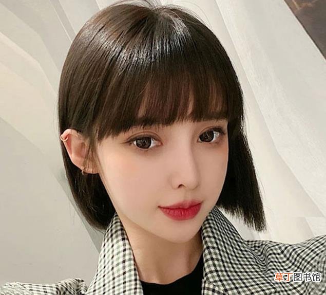 短发如何吹蓬松小窍门