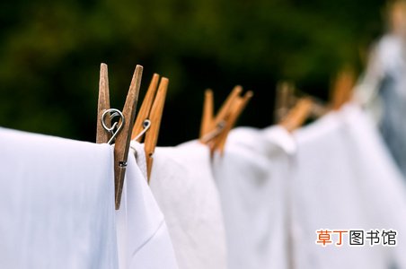 女人梦见在河里洗衣服是什么意思