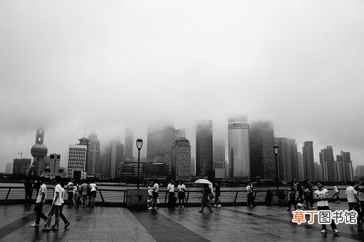 女人梦见从高处跳下来是什么意思