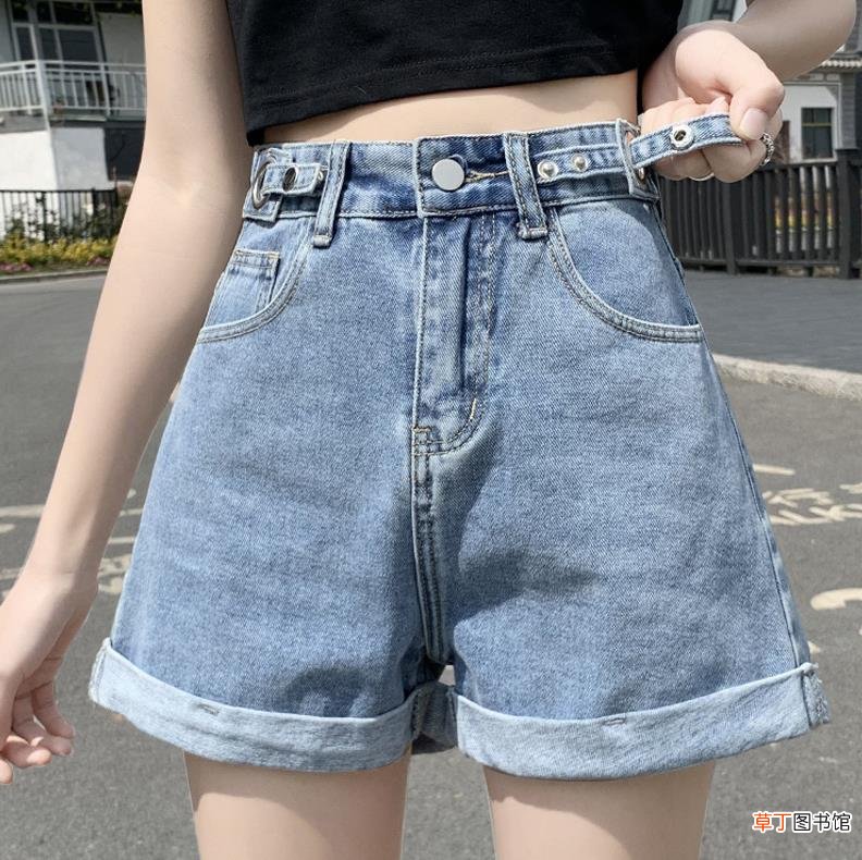 牛仔短裤老是卷边怎么办