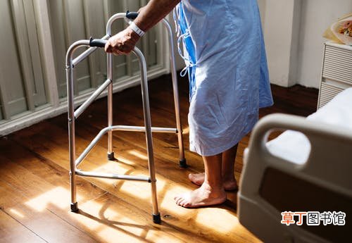 梦见抬死人棺材什么意思