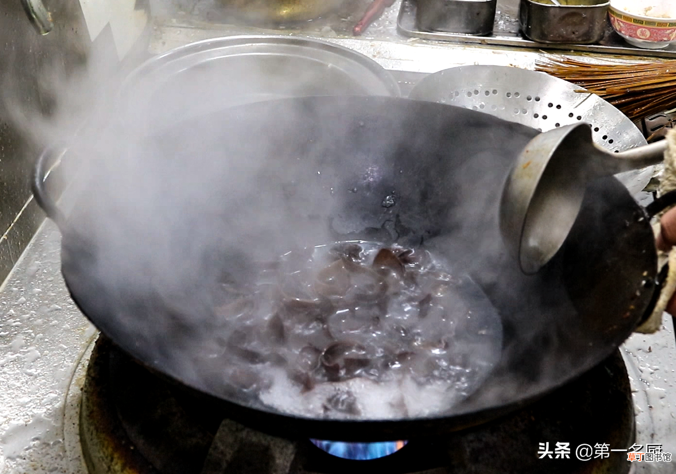 木耳炒肉的做法 木耳炒肉怎样做才好吃？