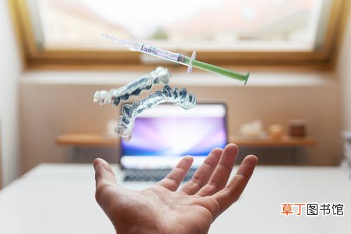 梦见自己用手拔掉坏牙齿什么意思