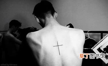 纹身小图案 纹身为什么会