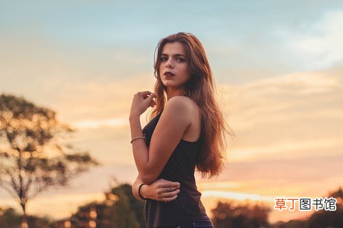 孕妇梦见碰到送葬队伍什么意思