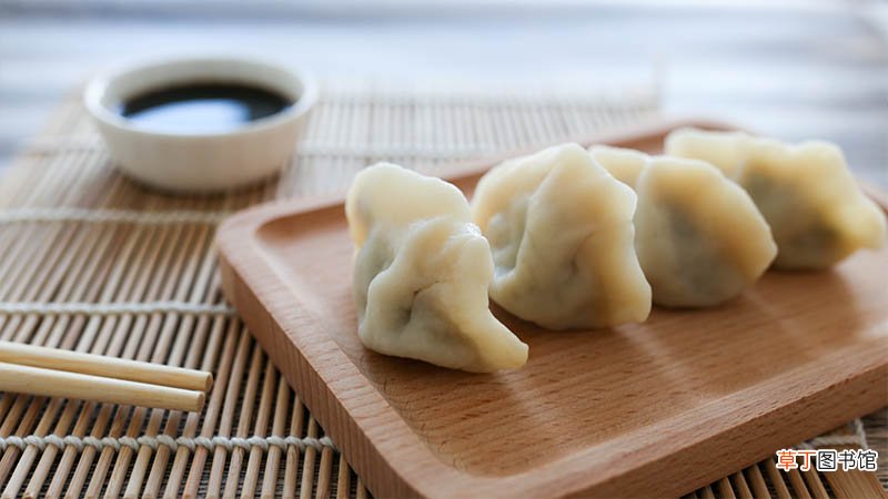梦见和别人一起吃饺子是什么意思