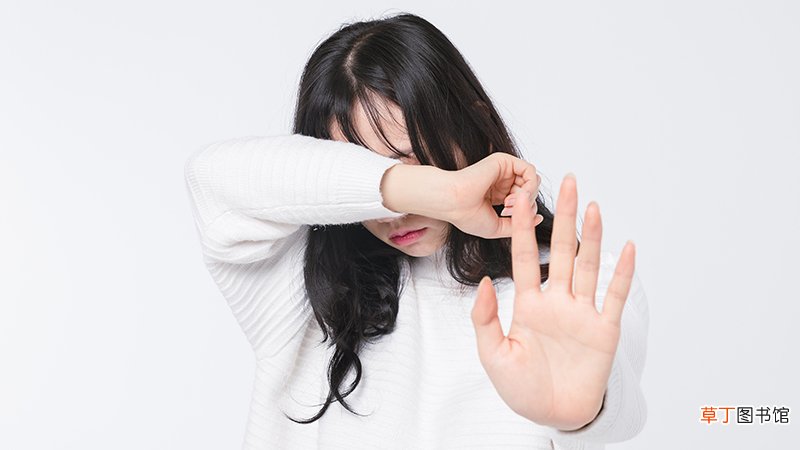 梦见已故亲人伤心落泪什么意思