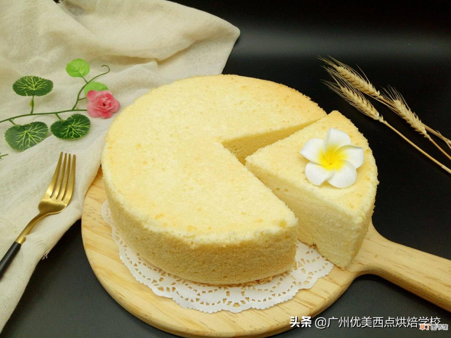 为什么烤箱做蛋糕老是不松软 做蛋糕为什么不蓬松