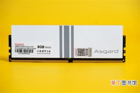 阿斯加特女武神16GB内存图赏 一键超频3200