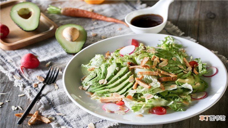 梦见好多熟人一起吃饭