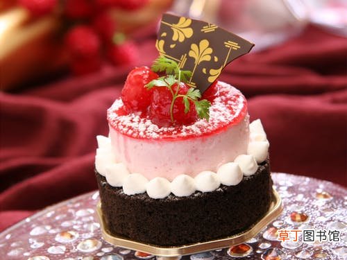 女人梦见生日蛋糕什么意思