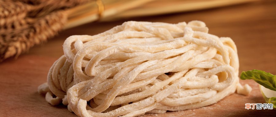 梦见吃面条什么意思
