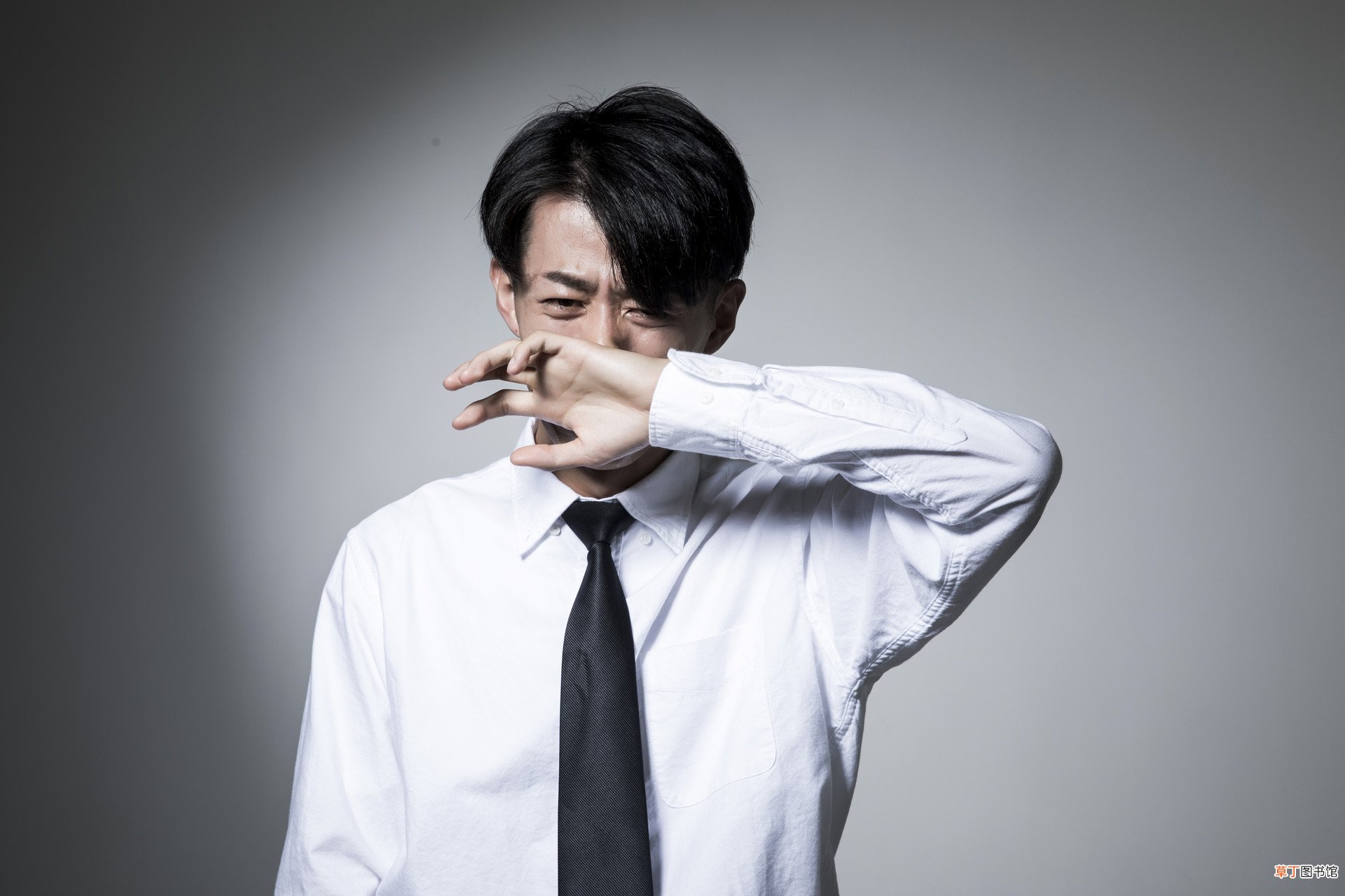 梦见儿子死了自己痛哭什么预兆
