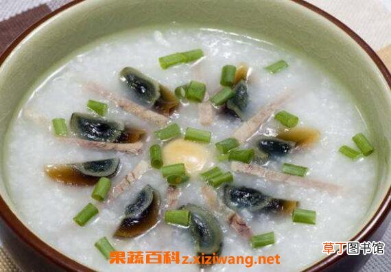 如何用电饭锅做皮蛋瘦肉粥 用电饭锅做皮蛋瘦肉粥的做法