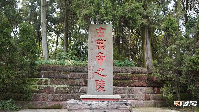 梦见墓碑是什么意思