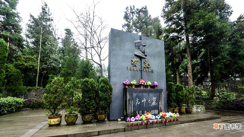 梦见墓碑是什么意思