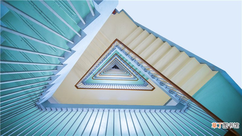 梦见下楼梯是什么意思
