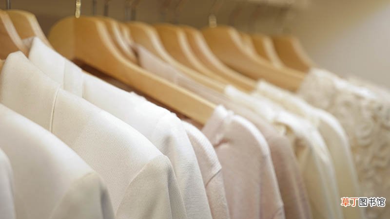 女人梦见自己衣服被偷什么意思
