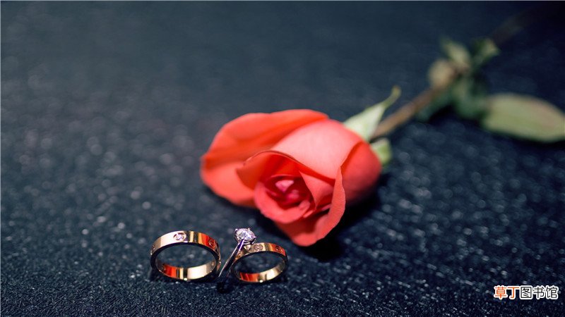 梦见自己又跟媳妇结婚什么意思