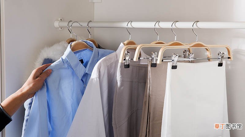 梦见衣服兜里有钱什么意思