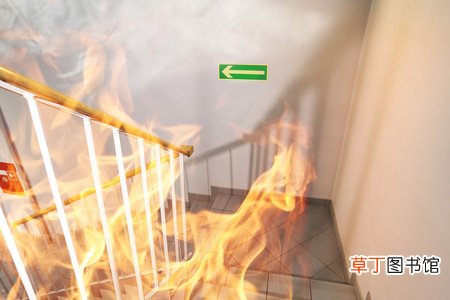 梦见大火烧房子火势很旺是什么意思
