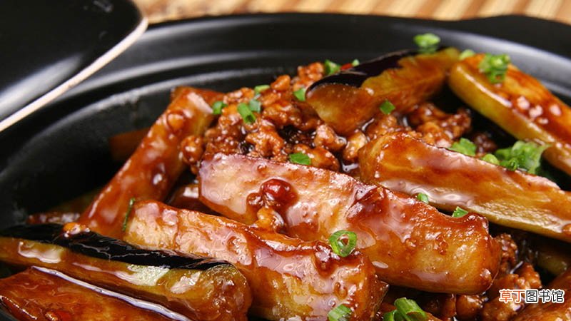 女人梦到做饭给别人吃是什么意思