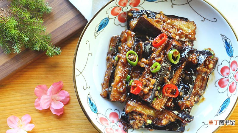 做梦请客吃饭预示什么