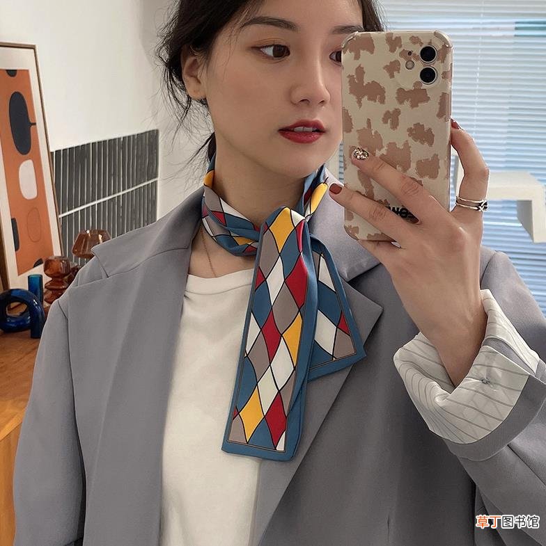 小丝巾的系法