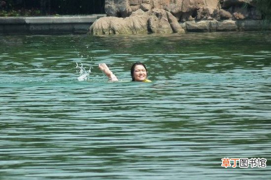 夏天游泳需要注意哪些事项