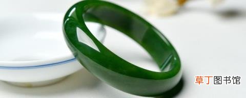 翡翠手镯最贵的多少钱 翡翠手镯最贵的价格