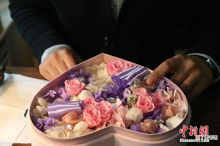 情人节送老婆什么 情人节礼物送什么给老婆女朋友好？