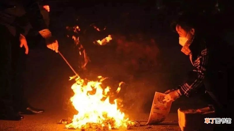 梦到给死人烧纸是什么意思