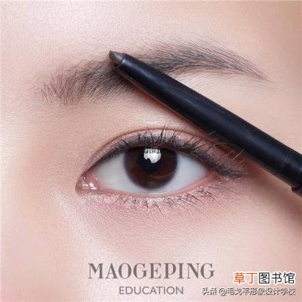 画眉毛的诀窍 初学化妆如何画眉毛