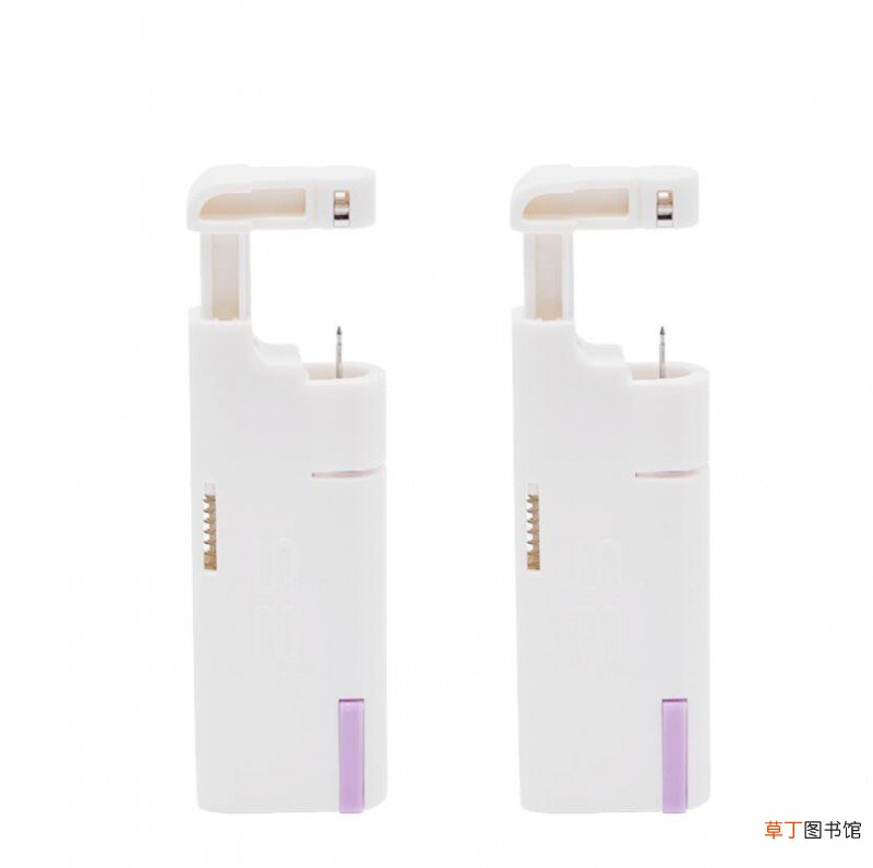 一次性穿耳器是银的吗