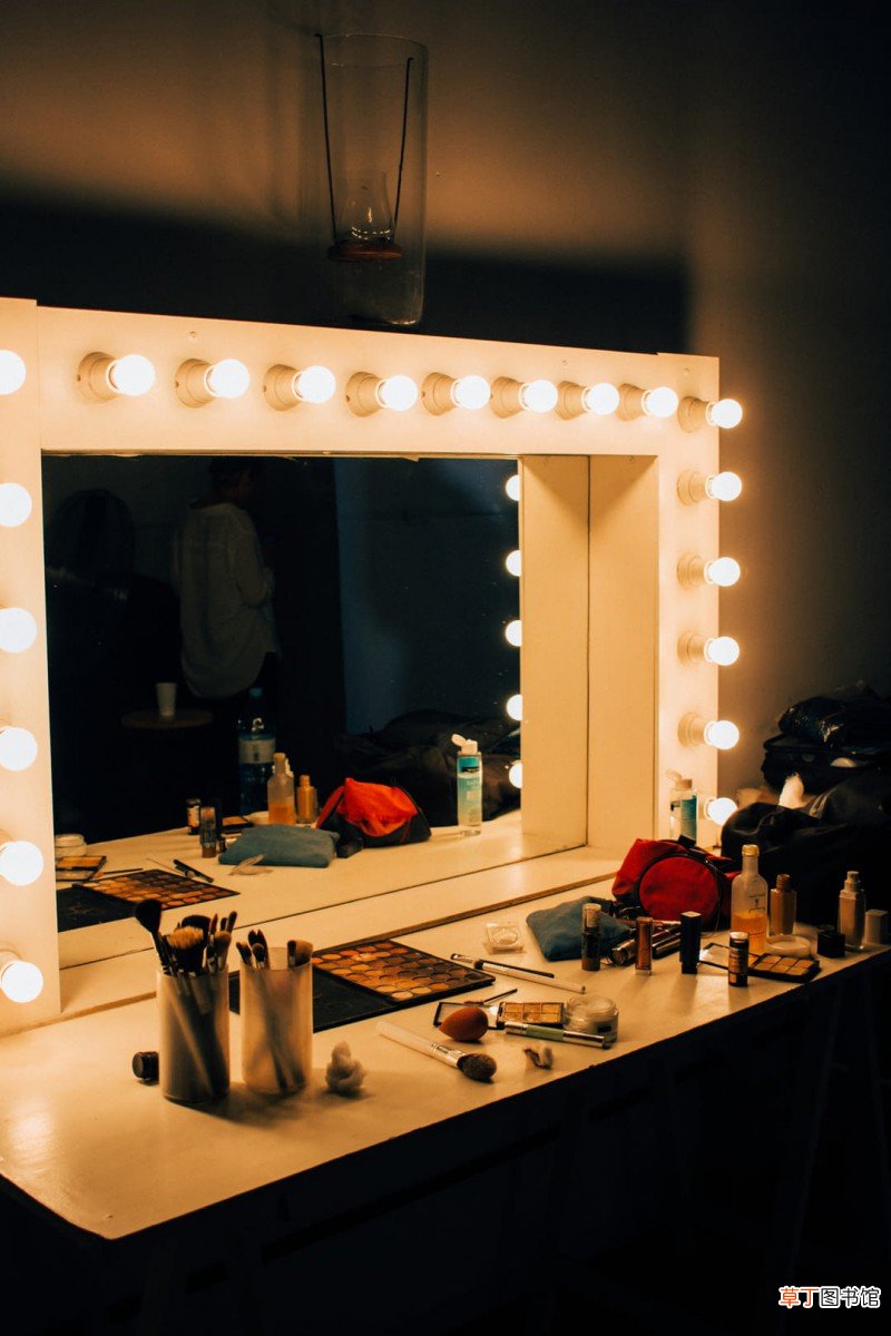 彩妆批发商去哪里进货