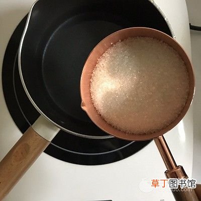 山楂罐头家庭自制法 自制山楂罐头的做法